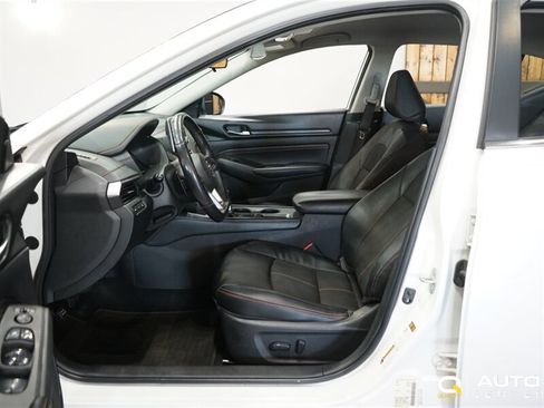 Used 2019 Nissan Altima 2.5 SR FWD image 16