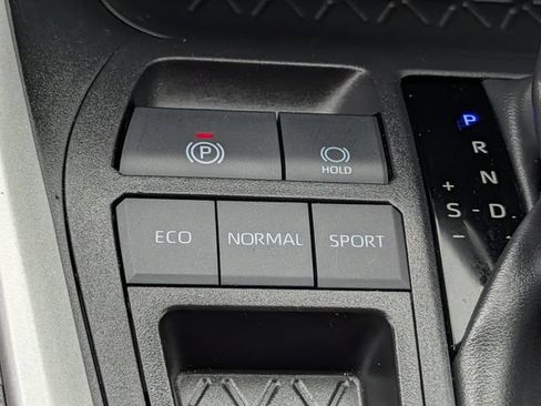 Used 2024 Toyota RAV4 LE FWD image 16