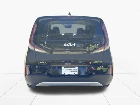 Used 2024 Kia Soul LX w/ Option Group 015 image 7