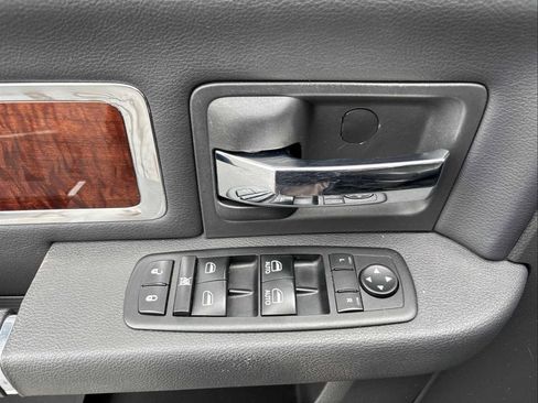 Used 2011 RAM 1500 Laramie AWD/4WD image 10