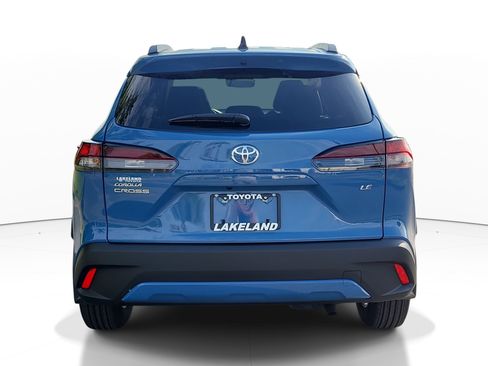 Used 2026 Toyota Corolla Cross LE w/ Moonroof Package FWD image 6