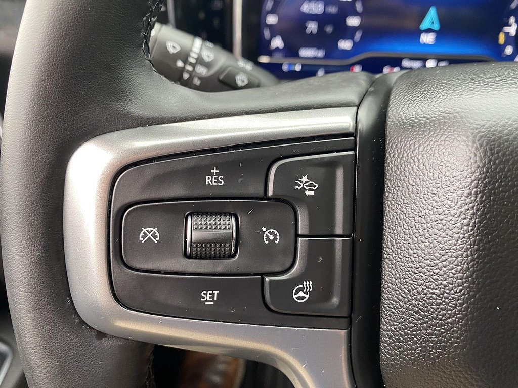Certified 2025 Chevrolet Silverado 1500 RST AWD/4WD image 29