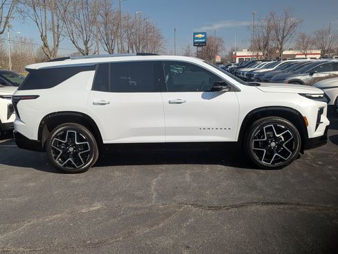 New 2026 Chevrolet Traverse High Country FWD image 9