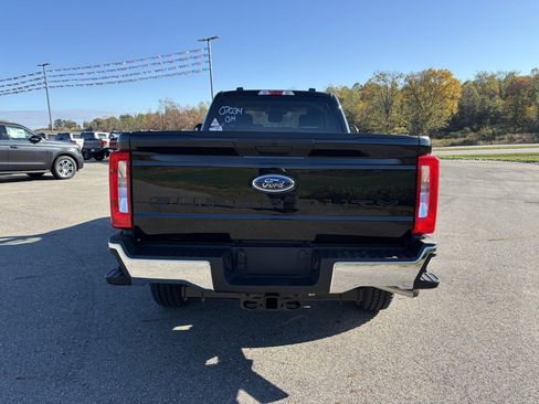 New 2026 Ford F350 XLT w/ FX4 Off-Road Package image 4