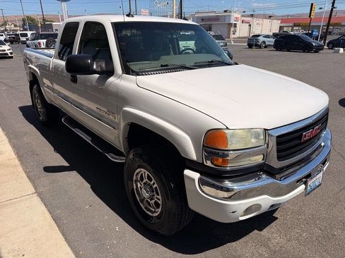 Used 2003 GMC Sierra 2500 SLT w/ SLT Preferred Equipment Group AWD/4WD image 7