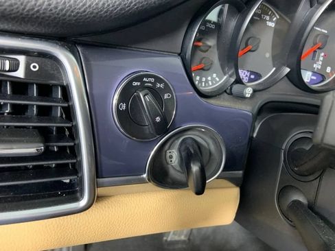 Used 2013 Porsche Panamera image 29