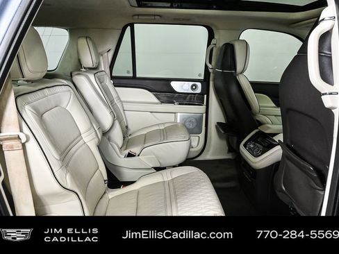 Used 2019 Lincoln Navigator L Black Label image 21