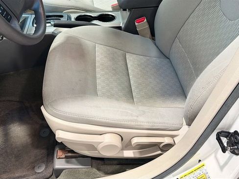 Used 2012 Ford Fusion S FWD image 8