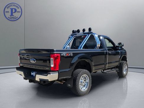 Used 2017 Ford F250 XL w/ Power Equipment Group AWD/4WD image 7