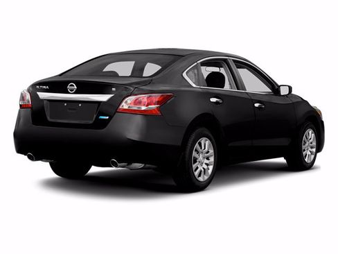 Used 2013 Nissan Altima 2.5 S FWD image 5