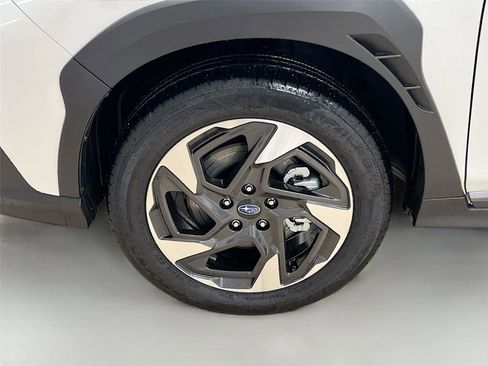 New 2025 Subaru Crosstrek 2.5i Limited image 32