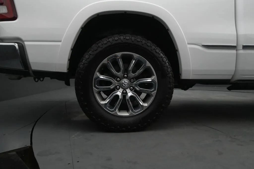 Used 2019 RAM 1500 Limited AWD/4WD image 23