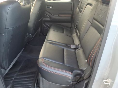 Used 2023 Nissan Frontier PRO-4X w/ Pro-4X Premium Package image 7