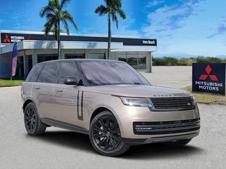 Used 2023 Land Rover Range Rover SE video 1