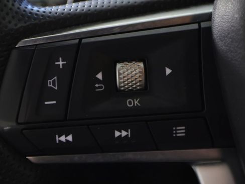 Used 2024 Mitsubishi Outlander SE Black Edition FWD image 28
