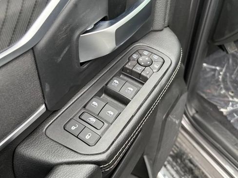 New 2026 RAM 2500 Big Horn AWD/4WD image 13