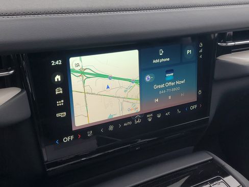 New 2026 Lincoln Navigator Reserve image 23