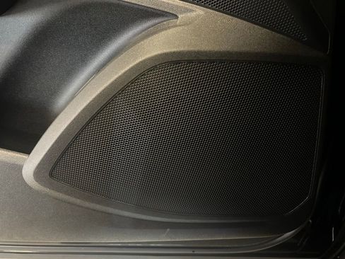 Used 2025 Audi Q5 Premium w/ Convenience Package image 6