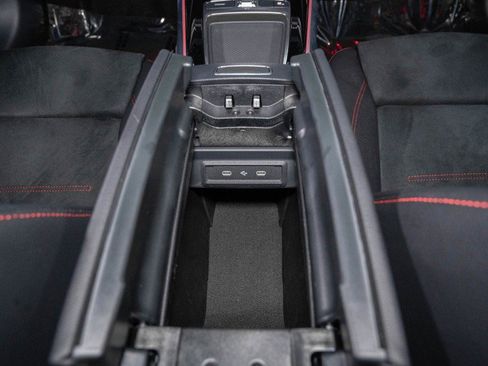 Certified 2025 Mercedes-Benz GLB 35 AMG 4MATIC image 23