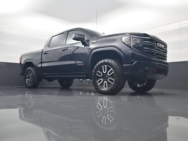 Used 2023 GMC Sierra 1500 AT4 w/ AT4 Premium Package AWD/4WD image 23
