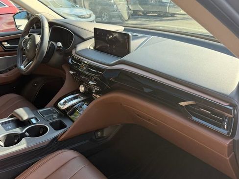 Certified 2024 Acura MDX FWD w/ Technology Package image 18