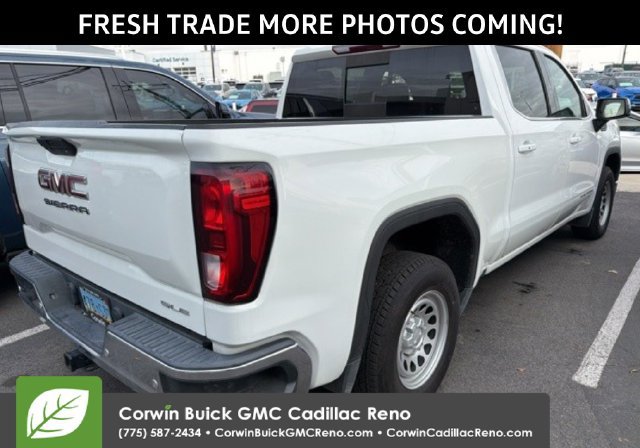 Used 2019 GMC Sierra 1500 SLE w/ SLE Value Package AWD/4WD image 3