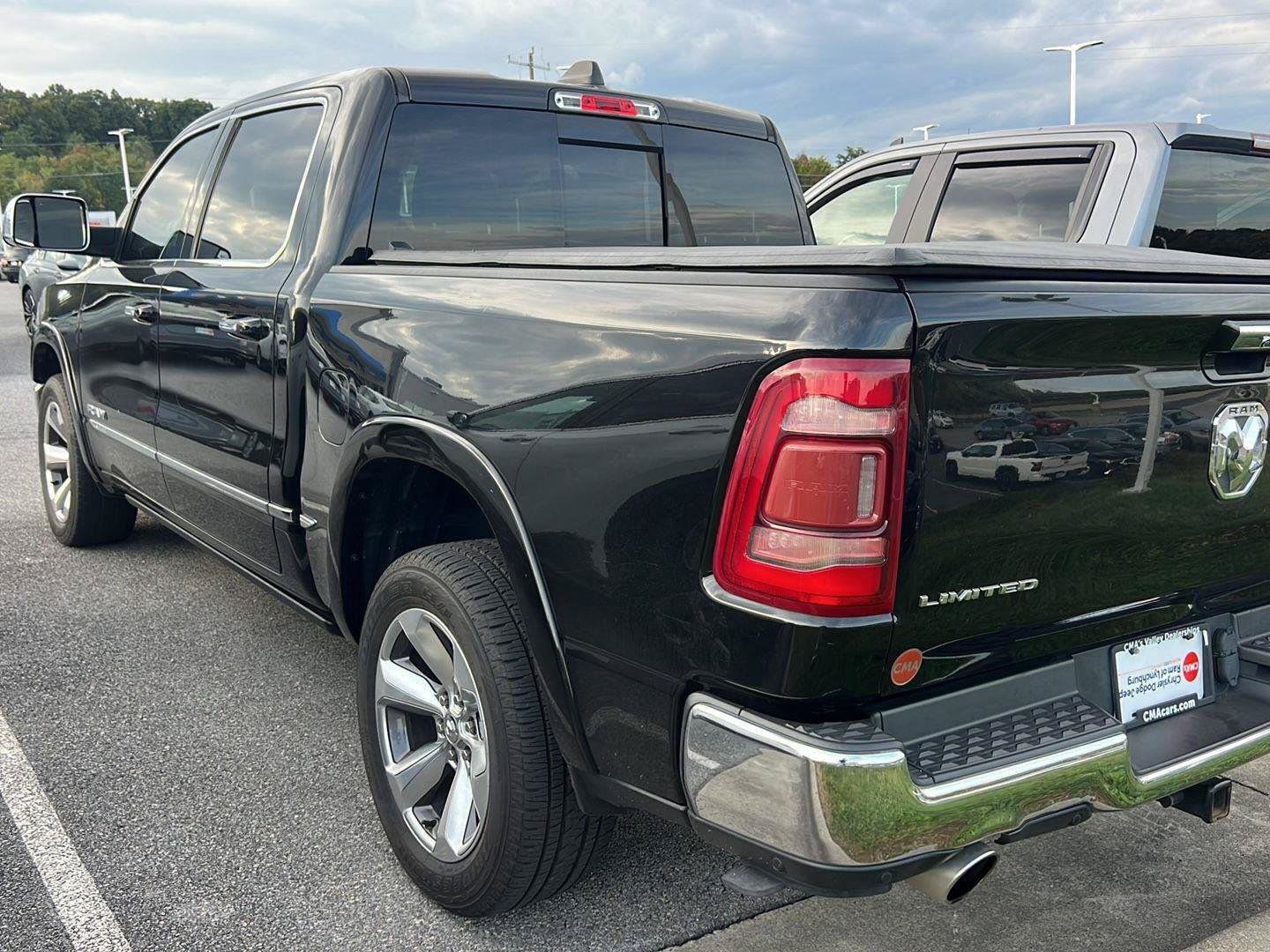 Used 2019 RAM 1500 Limited AWD/4WD image 2