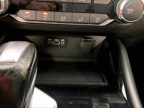 Used 2025 Nissan Altima 2.5 SR AWD/4WD image 32