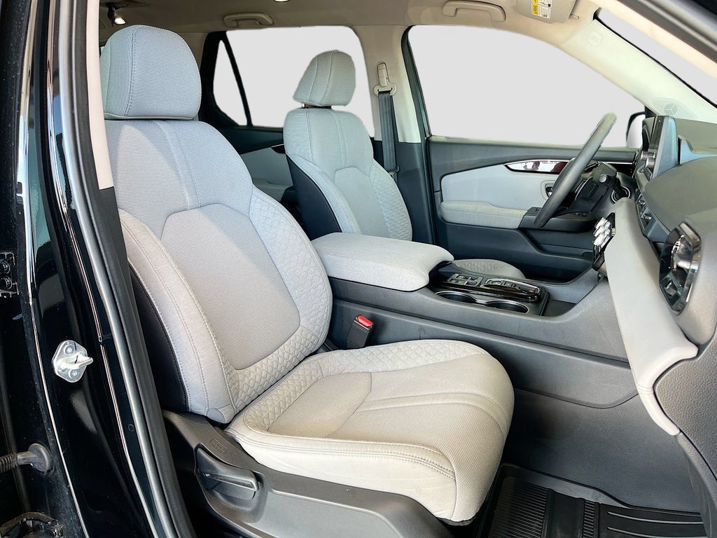 Used 2023 Honda Pilot LX image 26