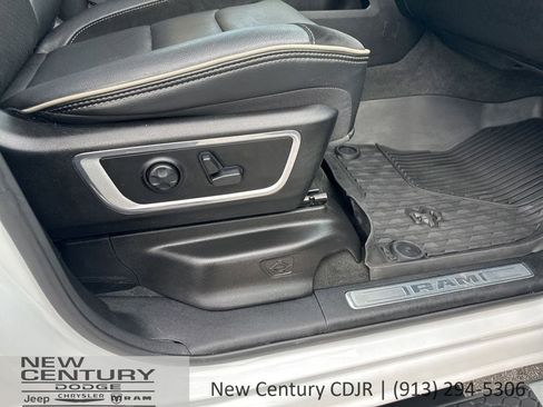Used 2021 RAM 1500 Laramie AWD/4WD image 19