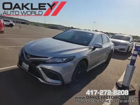Used 2022 Toyota Camry XSE FWD image 1
