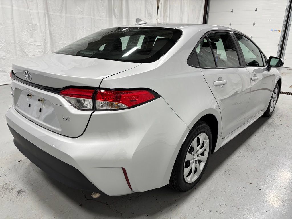 Used 2026 Toyota Corolla LE FWD image 7