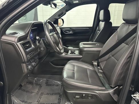 Used 2022 Chevrolet Tahoe RST w/ Luxury Package AWD/4WD image 18