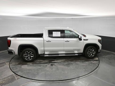 Used 2023 GMC Sierra 1500 SLT w/ SLT Premium Package image 32