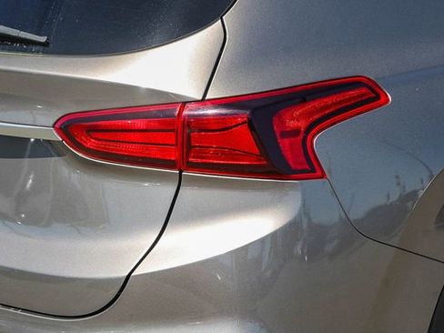 Used 2019 Hyundai Santa Fe SE image 13