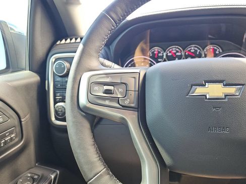 Used 2019 Chevrolet Silverado 1500 LTZ AWD/4WD image 32
