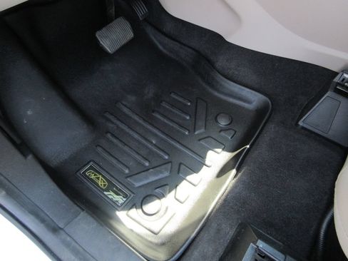 Used 2018 Ford Escape Titanium FWD image 27
