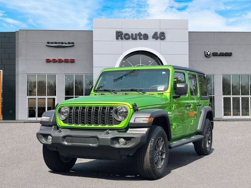Used 2025 Jeep Wrangler Unlimited Sport AWD/4WD image 2