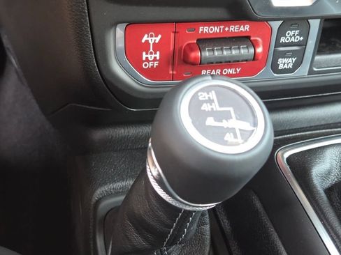 Used 2026 Jeep Wrangler Rubicon AWD/4WD image 11