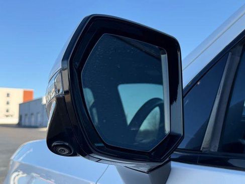 Used 2022 Chevrolet Tahoe RST w/ Sport Performance Package image 23