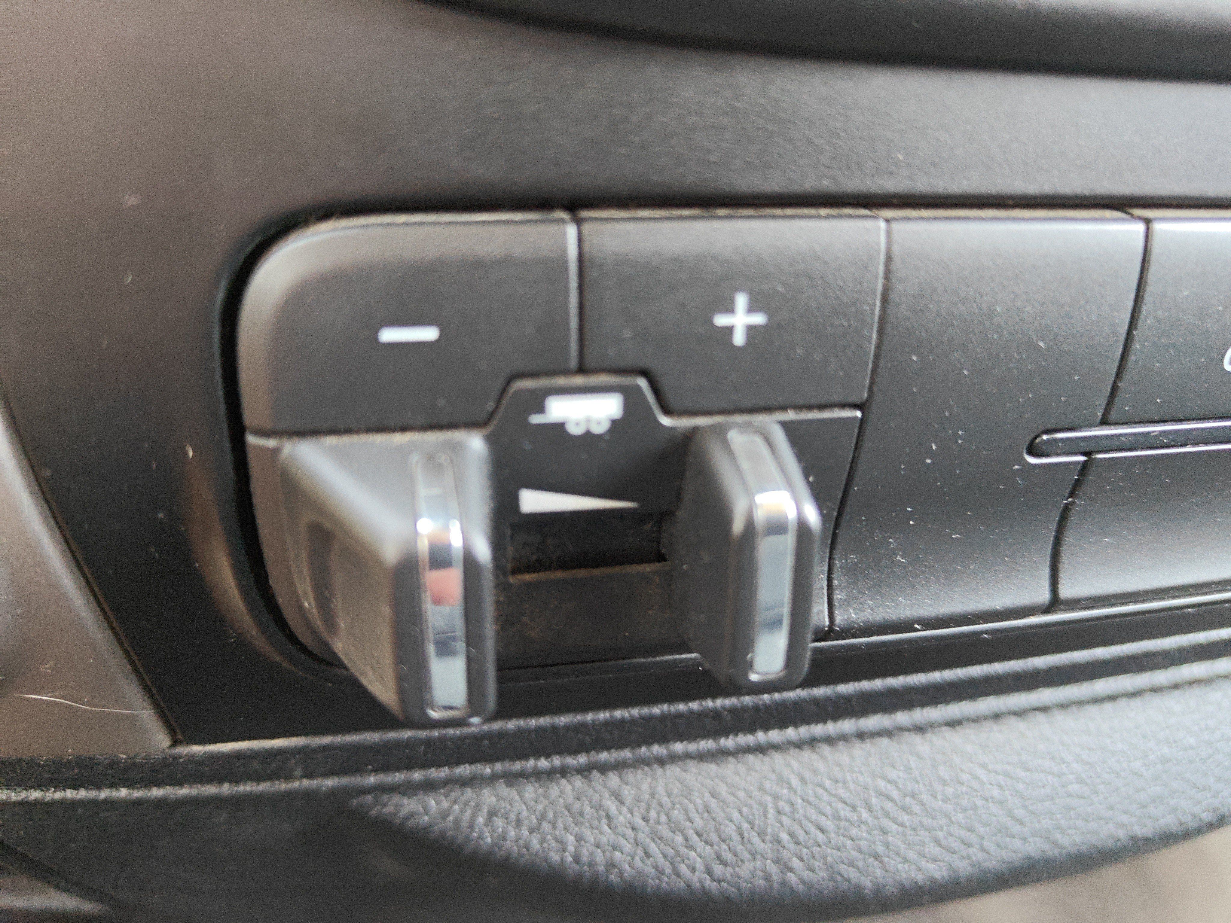 Used 2016 RAM 1500 Big Horn AWD/4WD image 35
