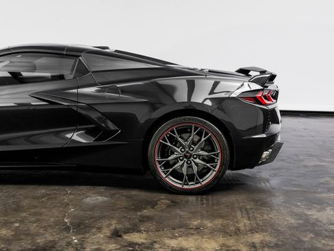 Used 2024 Chevrolet Corvette Stingray Premium Conv w/ Z51 Performance Package image 16