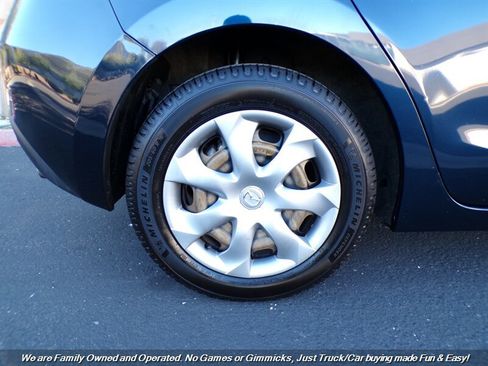 Used 2014 MAZDA MAZDA3 i Sport image 40