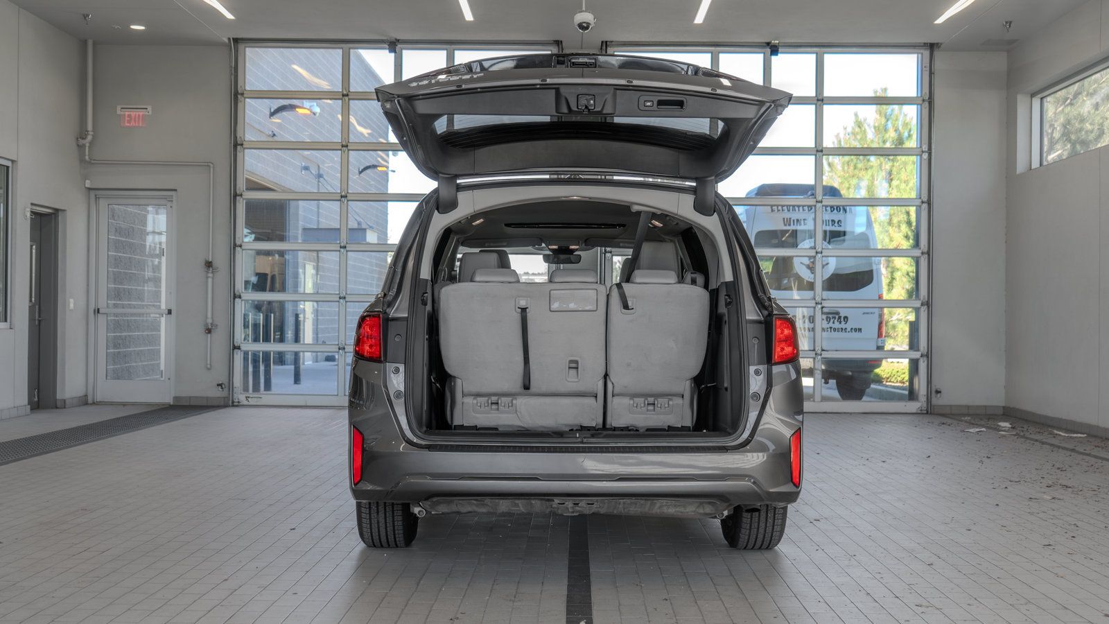 Used 2025 Honda Odyssey EX-L image 15