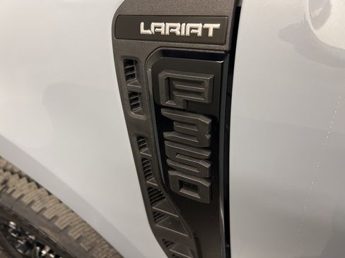 New 2026 Ford F350 Lariat w/ Black Appearance Package image 42