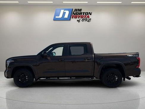 Used 2025 Toyota Tundra Limited w/ TRD Off-Road Package AWD/4WD image 8
