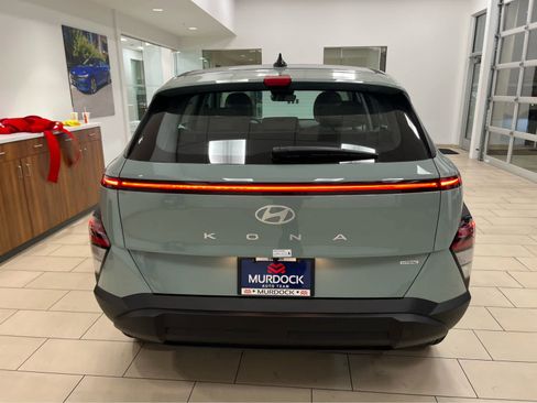 New 2026 Hyundai Kona SE image 9
