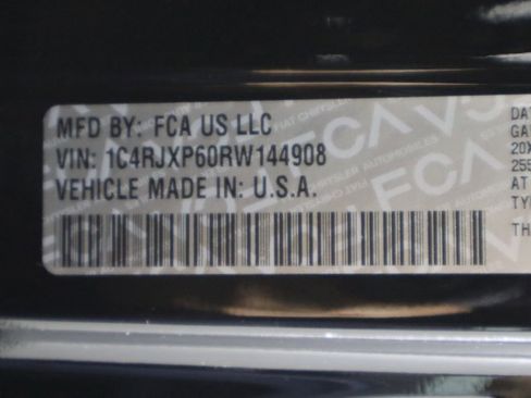 Used 2024 Jeep Wrangler Unlimited Sahara w/ Technology Group AWD/4WD image 39