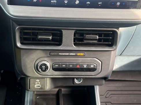 Used 2025 Ford Maverick XL FWD image 11