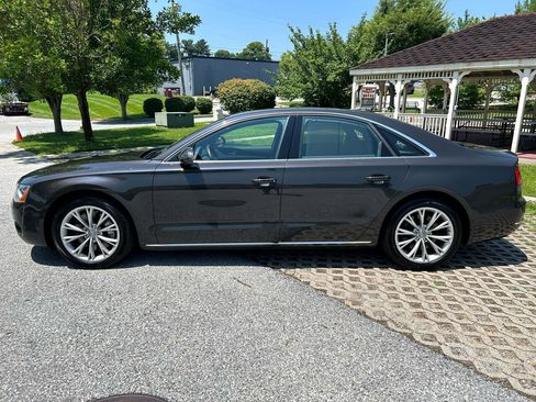 Used 2011 Audi A8 4.2 image 8